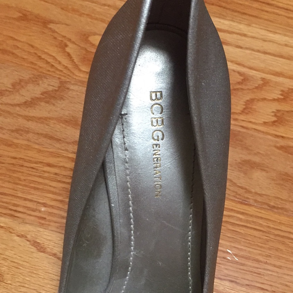 Peep toe, champagne stilettos - Picture 5 of 11